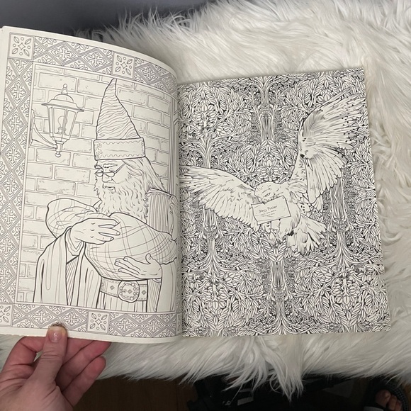 Nwot Harry Potter special edition adult coloring book - Picture 5 of 9